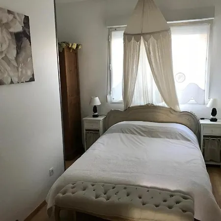 Lägenhet Des Sarcelles