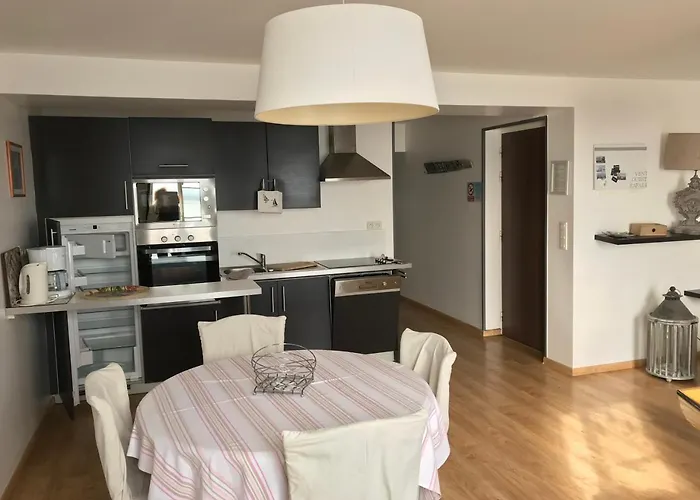 Des Sarcelles Apartment *